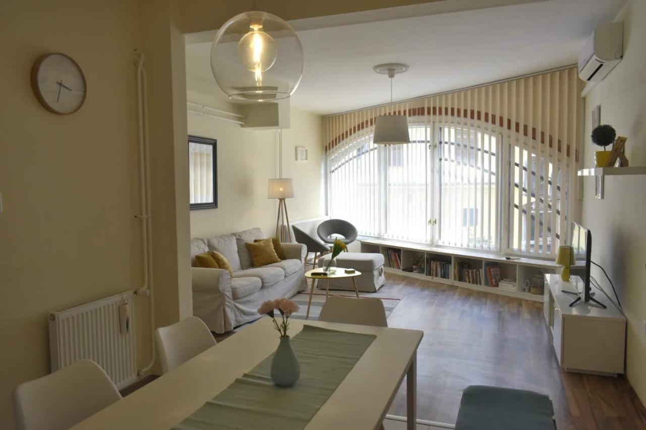 Fonix Family Apartment A Step From Szechenyi Square Pecs Bagian luar foto