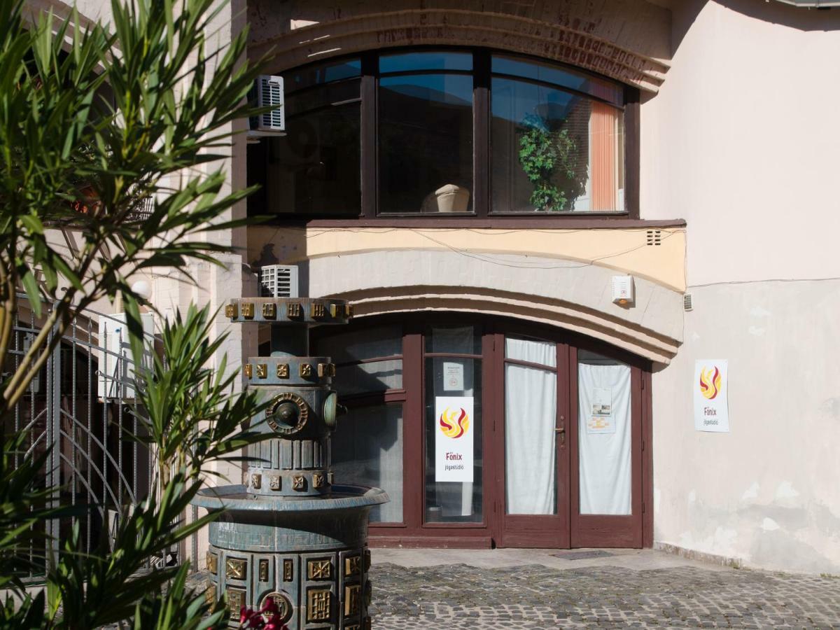 Fonix Family Apartment A Step From Szechenyi Square Pecs Bagian luar foto