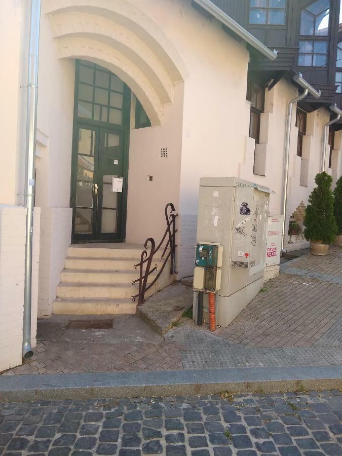 Fonix Family Apartment A Step From Szechenyi Square Pecs Bagian luar foto